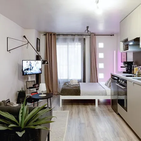 Moderne - Hyper-central Et Calme